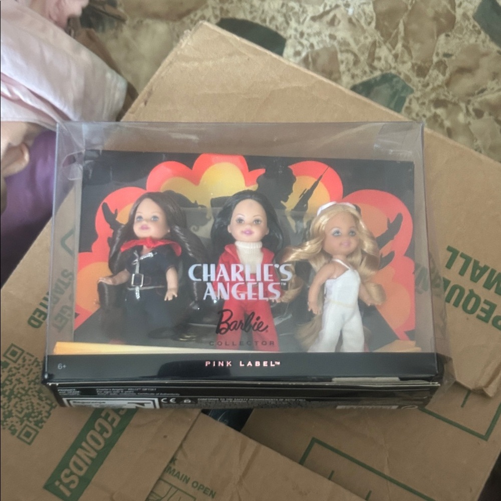 Nib Kelly dolls as Charlie’s angels